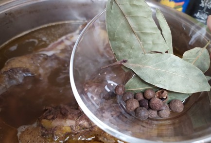 Фото шага рецепта Холодец из домашней птицы 189074 шаг 4  