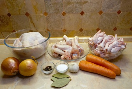 Фото шага рецепта Холодец из курицы 188082 шаг 1  