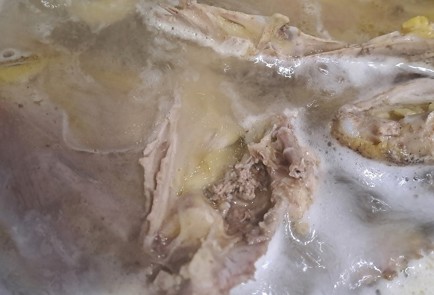 Фото шага рецепта Холодец из курицы 190562 шаг 4  