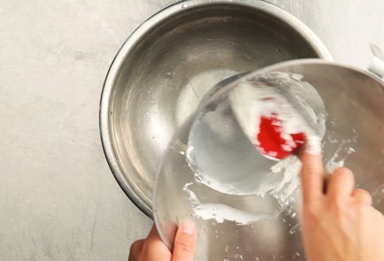 Фото шага рецепта Холодный огуречный суп с лососем 51355 шаг 3  