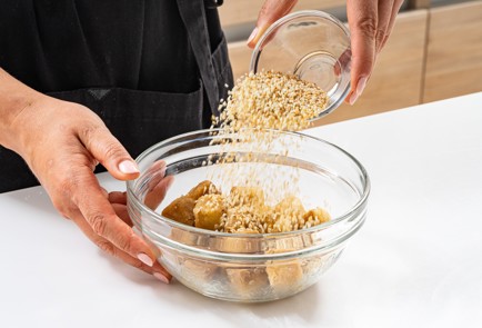 Фото шага рецепта Холодный огуречный суп с хрустящим тофу 186657 шаг 10  