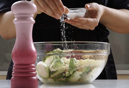 Фото шага рецепта Хрустящая брюссельская капуста 152779 шаг 8  