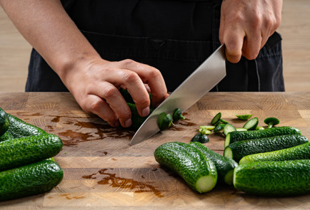 Фото шага рецепта Хрустящие огурцы с уксусом на зиму 190150 шаг 3  