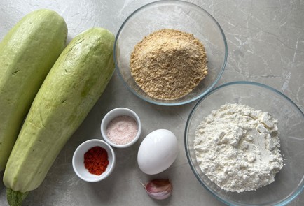 Фото шага рецепта Хрустящие палочки из кабачка в духовке 174082 шаг 1  