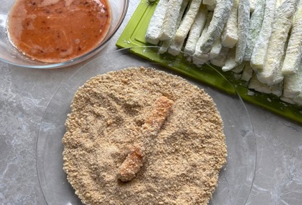 Фото шага рецепта Хрустящие палочки из кабачка в духовке 174082 шаг 10  