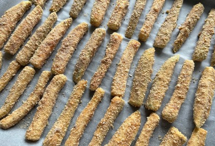 Фото шага рецепта Хрустящие палочки из кабачка в духовке 174082 шаг 11  