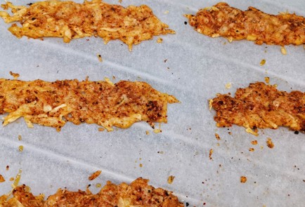 Фото шага рецепта Хрустящие сырные кетоломтики 152770 шаг 8  