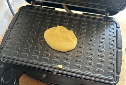 Фото шага рецепта Хрустящие вафли 189757 шаг 9  