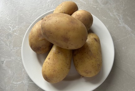 Фото шага рецепта Хрустящий картофель с сыром в духовке 189375 шаг 5