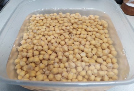 Фото шага рецепта Хрустящий нут в духовке 190910 шаг 1  