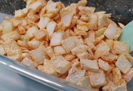 Фото шага рецепта Хрустящий жареный лук 186421 шаг 5  