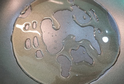 Фото шага рецепта Хрустящий жареный лук 186421 шаг 6  