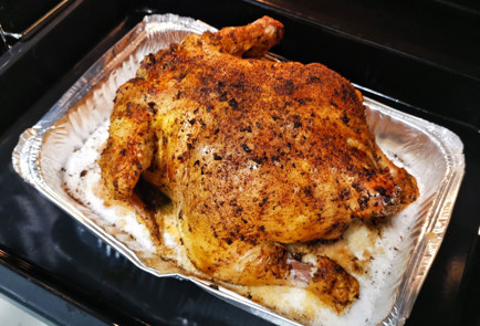 Фото шага рецепта Хрустящая курочка на соли с чесночносметанным соусом 152001 шаг 4  