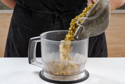 Фото шага рецепта Хумус из маша 176337 шаг 5  