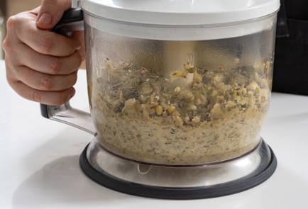 Фото шага рецепта Хумус из маша 176337 шаг 8  