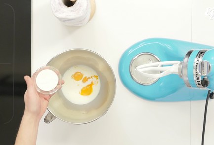 Фото шага рецепта Хворост 91376 шаг 2  