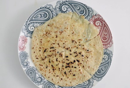 Фото шага рецепта Хычины с картофелем и сыром 79773 шаг 10  