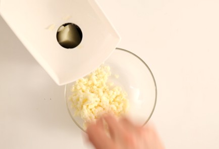 Фото шага рецепта Хычины с картофелем и сыром 79773 шаг 4  