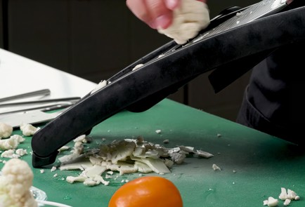 Фото шага рецепта Идеальный летний салат 152423 шаг 1  