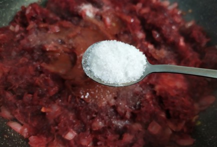 Фото шага рецепта Икра из свеклы 190687 шаг 8  