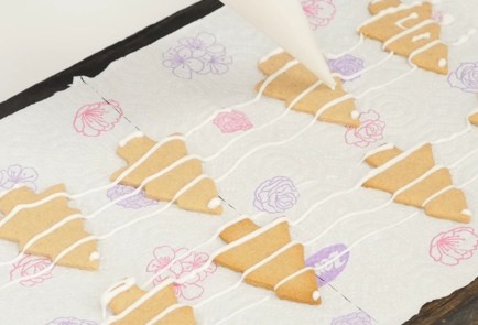 Фото шага рецепта Имбирное печенье с глазурью 91379 шаг 9  