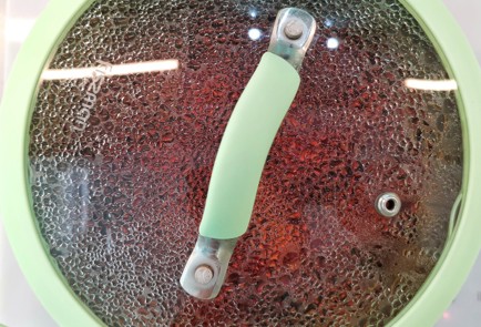 Фото шага рецепта Имбирный ягодный морс с розовым перцем 152637 шаг 10  