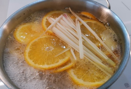 Фото шага рецепта Имбирный лимонад с облепихой 187165 шаг 7