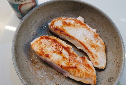 Фото шага рецепта Индейка пофранцузски 191135 шаг 4  