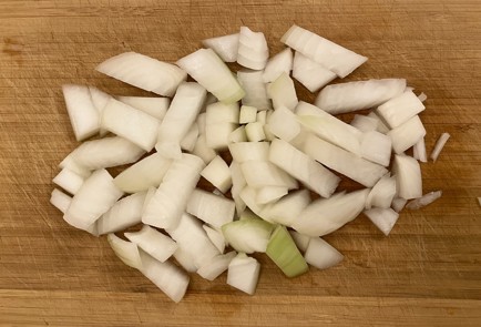 Фото шага рецепта Индейка с черносливом и корицей в духовке 174339 шаг 5  