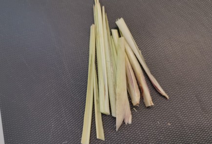 Фото шага рецепта Индейка с грибами эноки 175671 шаг 1  