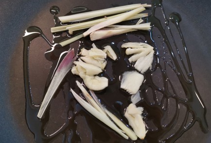 Фото шага рецепта Индейка с грибами эноки 175671 шаг 5  