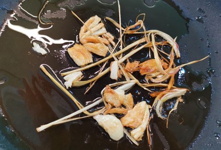 Фото шага рецепта Индейка с грибами эноки 175671 шаг 6  