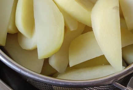 Фото шага рецепта Индейка с картофелем и грибами в духовке 173494 шаг 7  