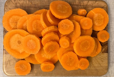 Фото шага рецепта Индейка с нутовой мукой и овощами 175476 шаг 5  