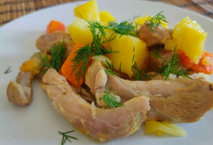 Фото шага рецепта Индейка тушенная с картофелем и морковью 189450 шаг 16  