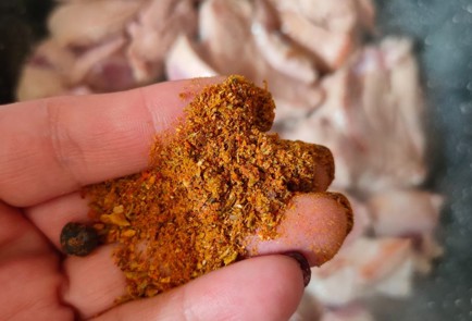 Фото шага рецепта Индейка тушенная со сливами 187263 шаг 6  