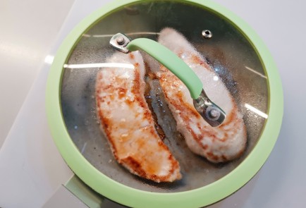 Фото шага рецепта Индейка в сливочном соусе 191151 шаг 6  