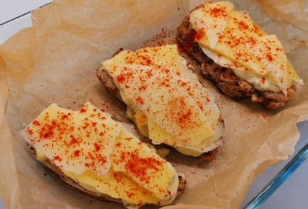 Фото шага рецепта Индейка запеченная под сыром 175829 шаг 11  