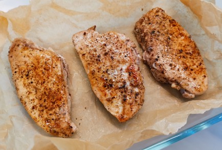 Фото шага рецепта Индейка запеченная под сыром 175829 шаг 4  