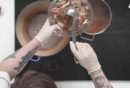 Фото шага рецепта Иранский плов тачин 188912 шаг 10