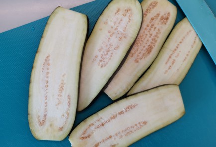 Фото шага рецепта Итальянская закуска 190135 шаг 2  