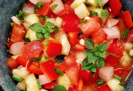 Фото шага рецепта Итальянский летний салат 153102 шаг 11  
