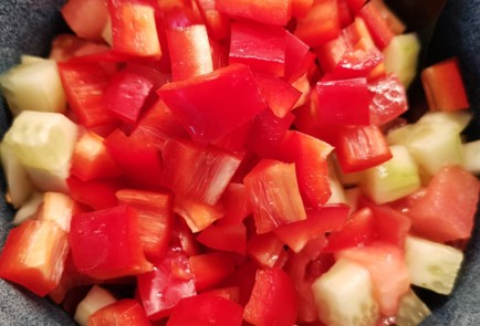 Фото шага рецепта Итальянский летний салат 153102 шаг 5  