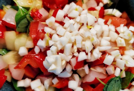 Фото шага рецепта Итальянский летний салат 153102 шаг 9  