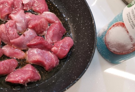 Фото шага рецепта Итальянский салат с уткой 173414 шаг 5