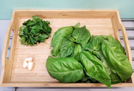 Фото шага рецепта Итальянский соус песто с базиликом 139749 шаг 3