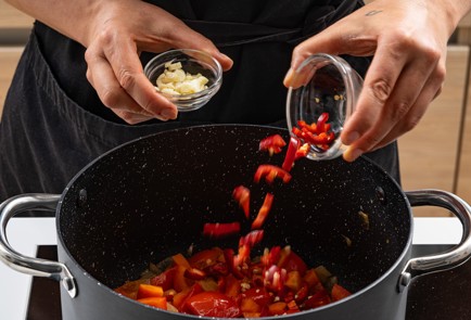 Фото шага рецепта Израильский суп из перца и чечевицы 176343 шаг 7  