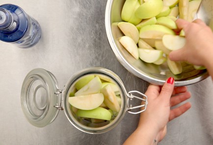 Фото шага рецепта Яблочная настойка Антоновка 52888 шаг 2  