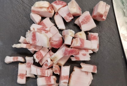 Фото шага рецепта Жареная брюссельская капуста с беконом и сыром 152748 шаг 2  