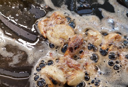 Фото шага рецепта Жареный фенхель с беконом 152906 шаг 7